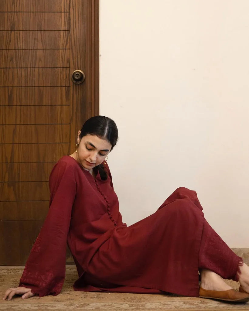 🔥 Crimson Allure – 2-Piece Women’s Outfit