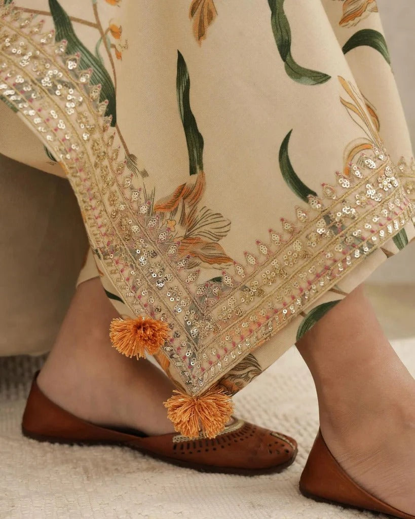 Velora Gold | Designer 2-Piece Stitched Suit